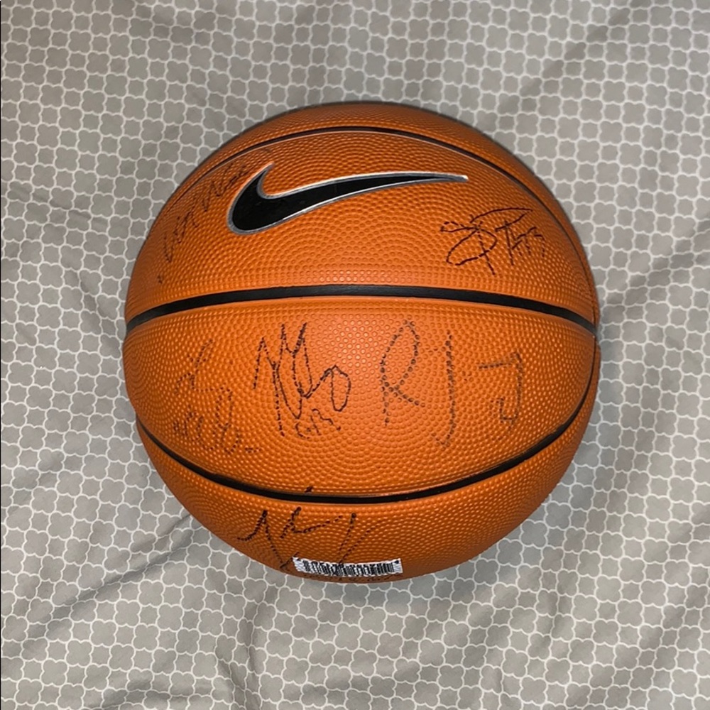 Small Nike ball with signatures